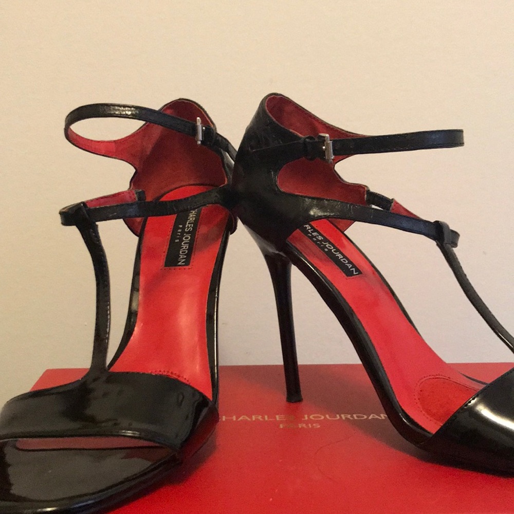 Extremely high heel shoes